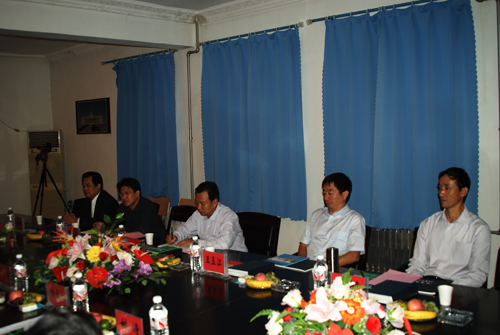 03ר������ȡ��У�������ҵ������չ����㱨