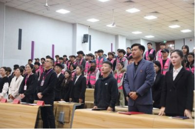 ���ľ�����ʹ����ָ�﷫���³�