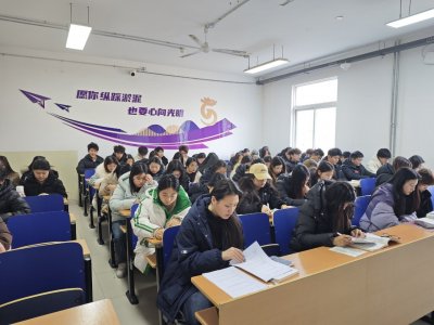 ʥ��У԰�������� �ഺ���β���