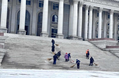 ѩ��У԰��������ļ�����ů��